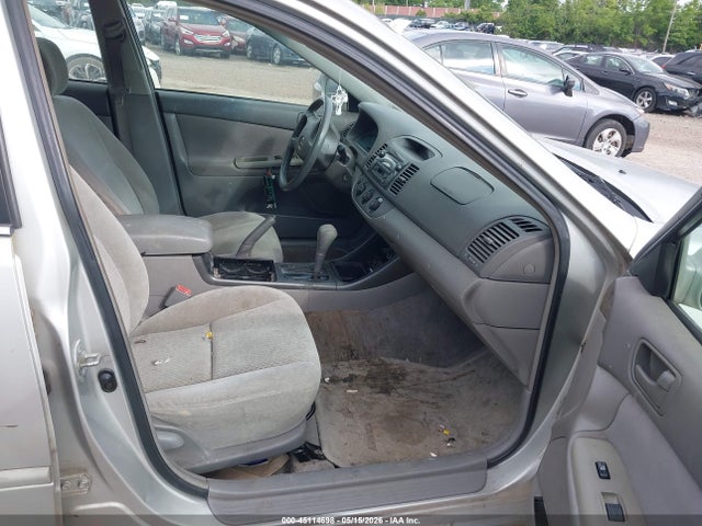 45114698 :رقم المزاد ، 4T1BE32K43U136702 vin ، 2003 Toyota Camry Le مزاد بيع