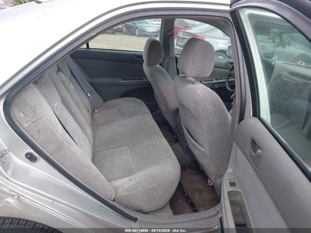 45114698 :رقم المزاد ، 4T1BE32K43U136702 vin ، 2003 Toyota Camry Le مزاد بيع