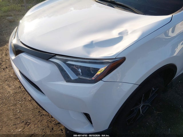 Aukcja sprzedaży 2018 Toyota Rav4 Se, vin: 2T3NFREV0JW520676, numer aukcji: 45114703