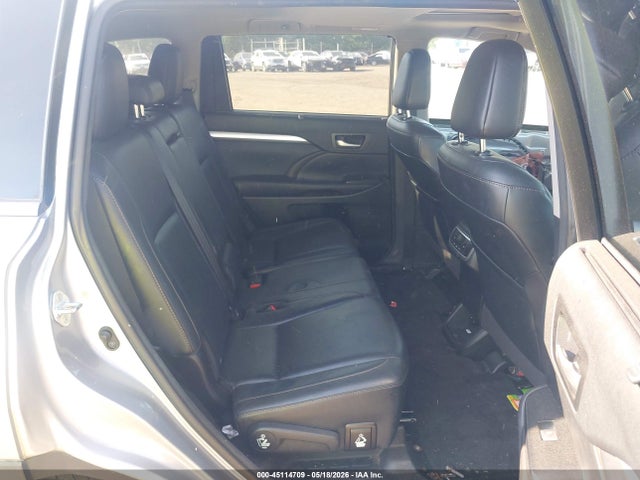 Продажа на аукционе авто 2016 Toyota Highlander Xle V6, vin: 5TDJKRFHXGS352588, номер лота: 45114709