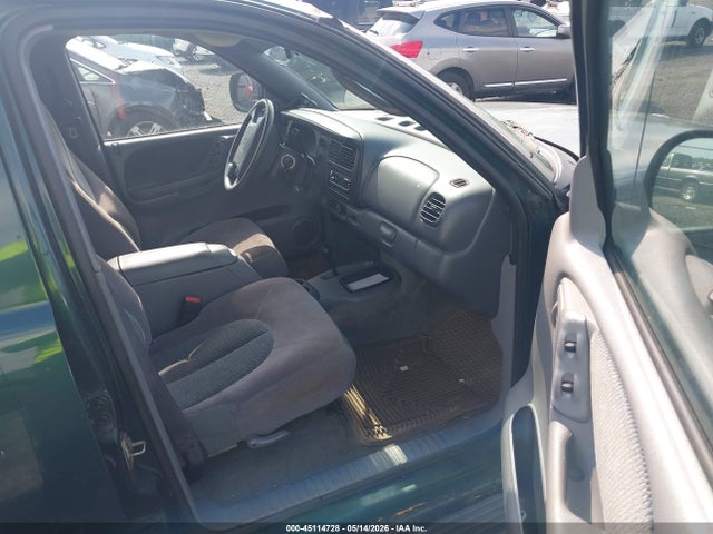 45114728 :رقم المزاد ، 1B4HS28NXYF286602 vin ، 2000 Dodge Durango مزاد بيع