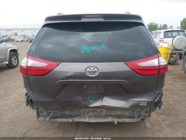 Toyota SIENNA XLE 2016 5TDDK3DC9GS135096 Image 17