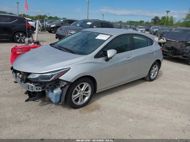 45114767 :رقم المزاد ، 3G1BE6SM4JS642589 vin ، 2018 Chevrolet Cruze Lt Auto مزاد بيع