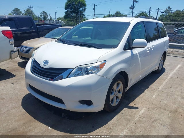 2011 Toyota Sienna Le V6 მანქანა იყიდება აუქციონზე, vin: 5TDKK3DC4BS033401, აუქციონის ნომერი: 45114794