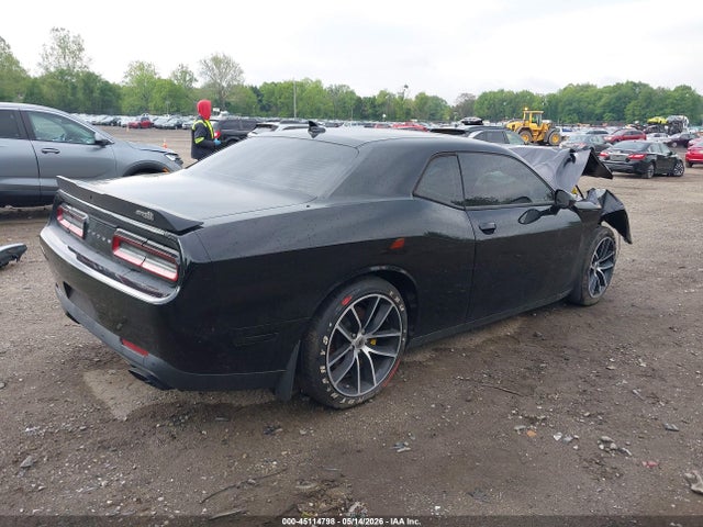 45114798 :رقم المزاد ، 2C3CDZFJXFH750522 vin ، 2015 Dodge Challenger R/t Scat Pack مزاد بيع