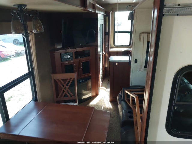5ZWFBXE22E1001516 Evergreen Rv Other