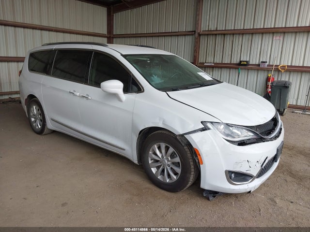 2018 2C4RC1BG6JR290427 main image