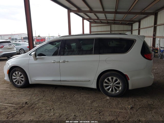 Chrysler Pacifica Touring L 2018 2C4RC1BG6JR290427 Image 14