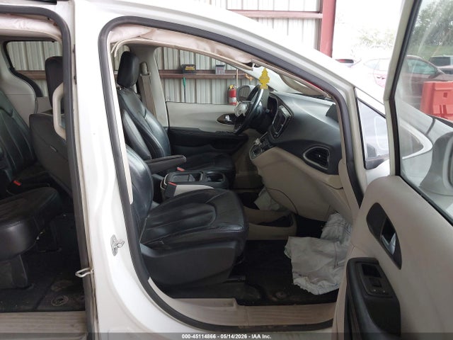 Chrysler Pacifica Touring L 2018 2C4RC1BG6JR290427 Image 5