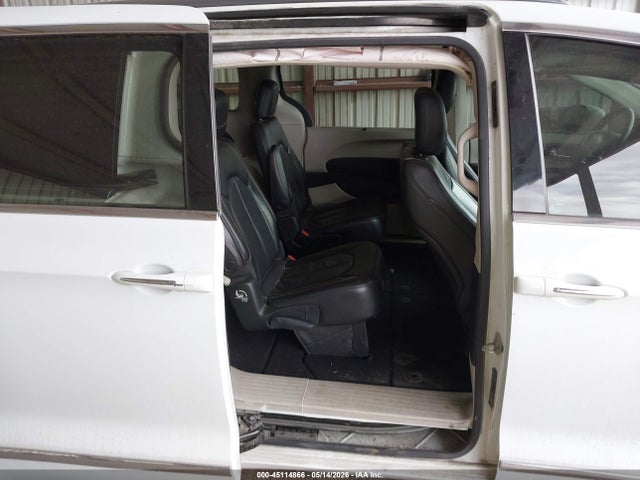 Chrysler Pacifica Touring L 2018 2C4RC1BG6JR290427 Image 8