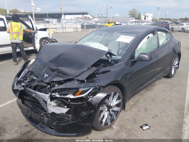 Tesla Model 3 Long Range All-wheel Drive 2025 5YJ3E1EB5SF065056 Image 2