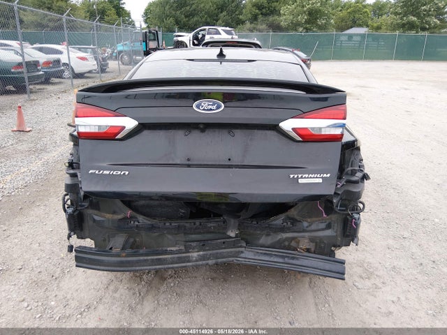 3FA6P0K98KR253691 Ford Fusion Titanium