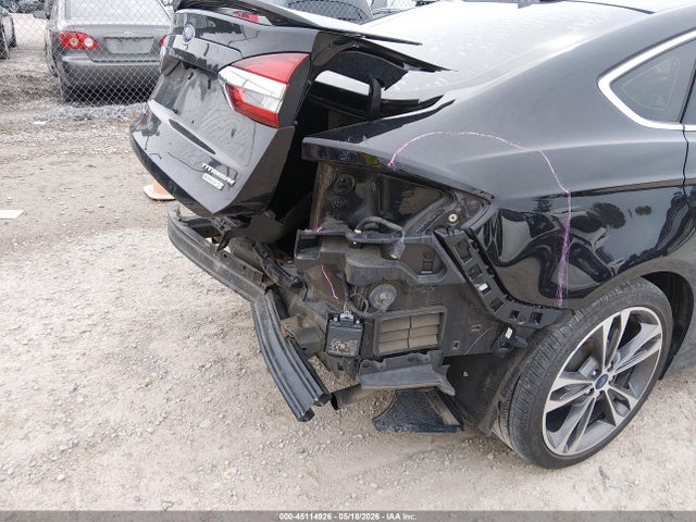 3FA6P0K98KR253691 Ford Fusion Titanium