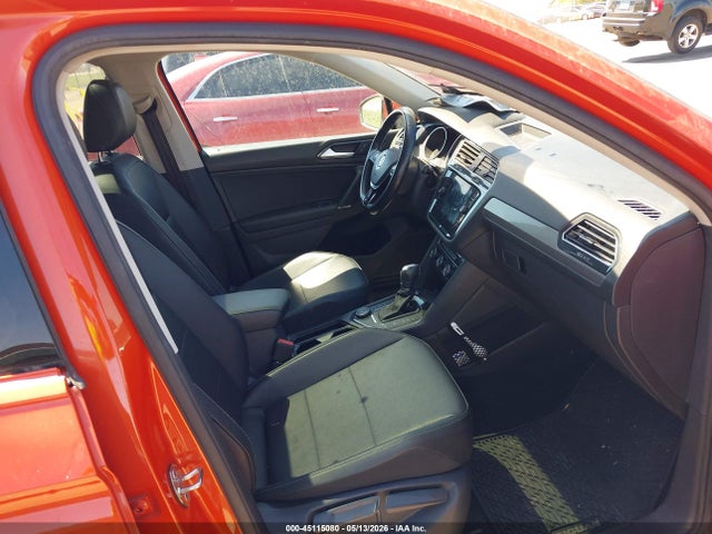 45115080 :رقم المزاد ، 3VV2B7AX0JM200366 vin ، 2018 Volkswagen Tiguan 2.0t Se/2.0t Sel مزاد بيع