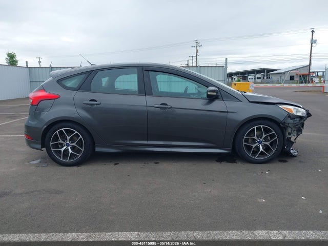 1FADP3K26FL306341 Ford FOCUS SE