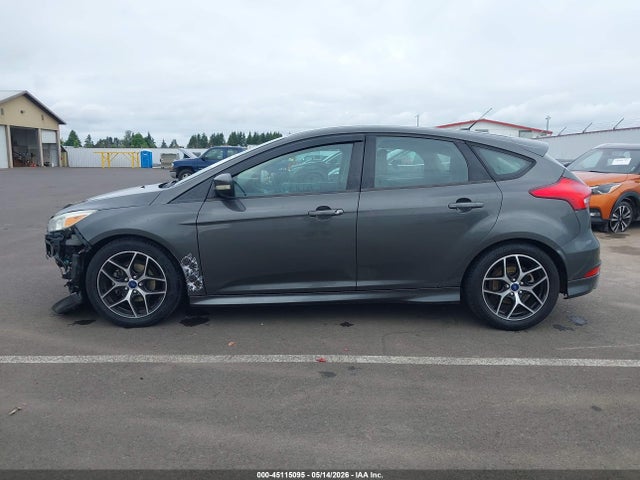 1FADP3K26FL306341 Ford FOCUS SE