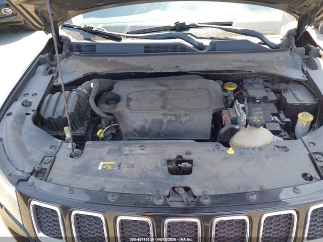 3C4NJCBBXJT293123 Jeep Compass Latitude Fwd