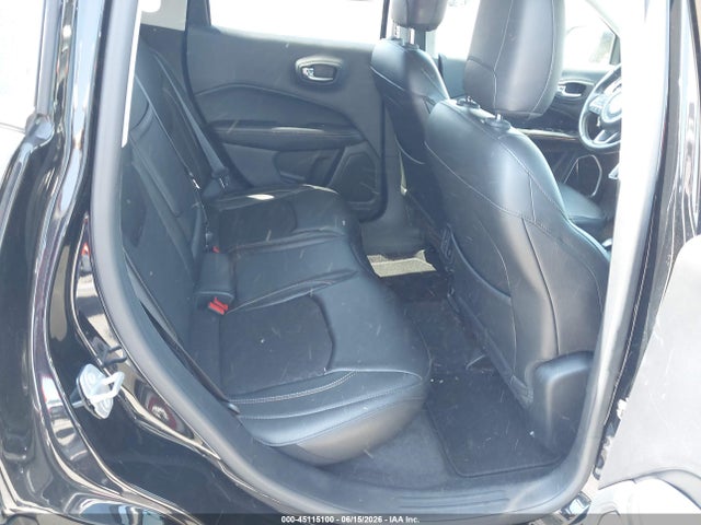 3C4NJCBBXJT293123 Jeep Compass Latitude Fwd