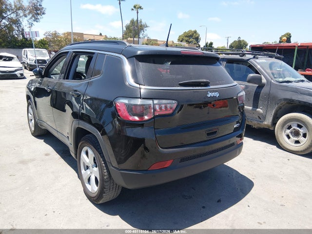 3C4NJCBB4JT293103 Jeep Compass Latitude Fwd