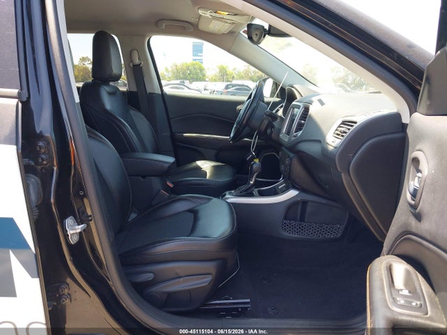 3C4NJCBB4JT293103 Jeep Compass Latitude Fwd