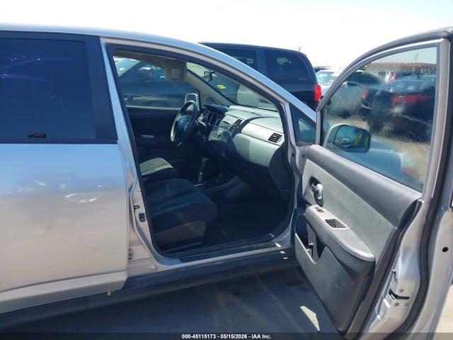 2011 Nissan Versa 1.8s მანქანა იყიდება აუქციონზე, vin: 3N1BC1AP8BL458900, აუქციონის ნომერი: 45115173