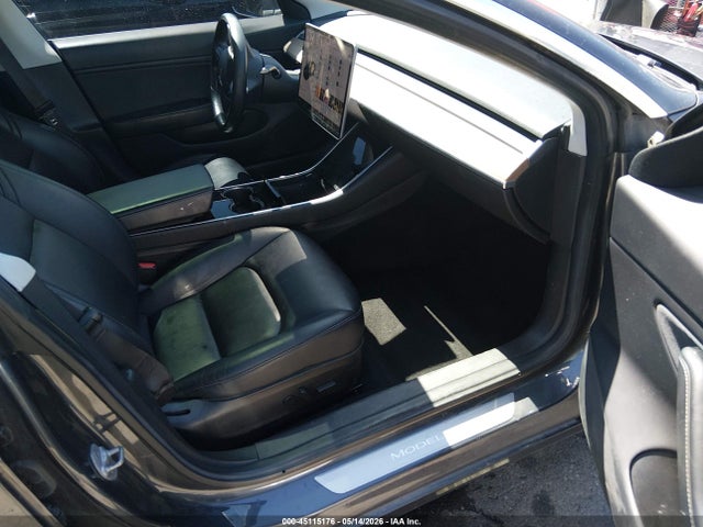 Tesla Model 3 Long Range/performance 2018 5YJ3E1EB5JF119647 Image 5