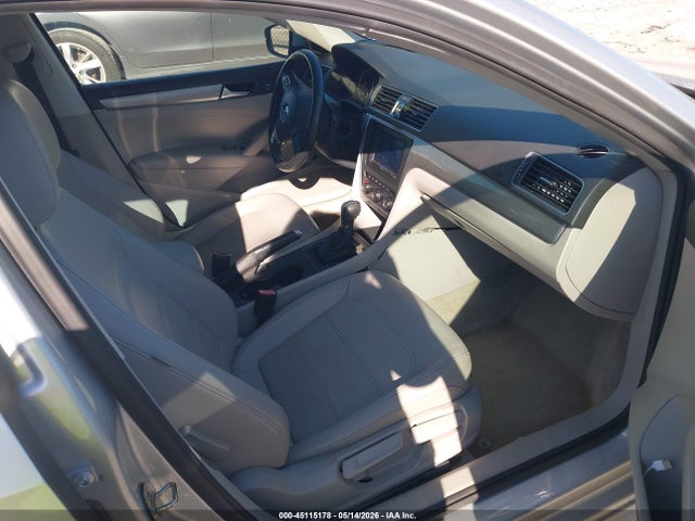 Aukcja sprzedaży 2015 Volkswagen Passat 1.8t Limited Edition, vin: 1VWAT7A30FC077503, numer aukcji: 45115178