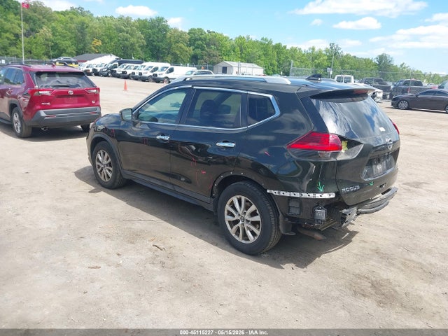 45115227 :رقم المزاد ، 5N1AT2MT5HC858128 vin ، 2017 Nissan Rogue Sv مزاد بيع