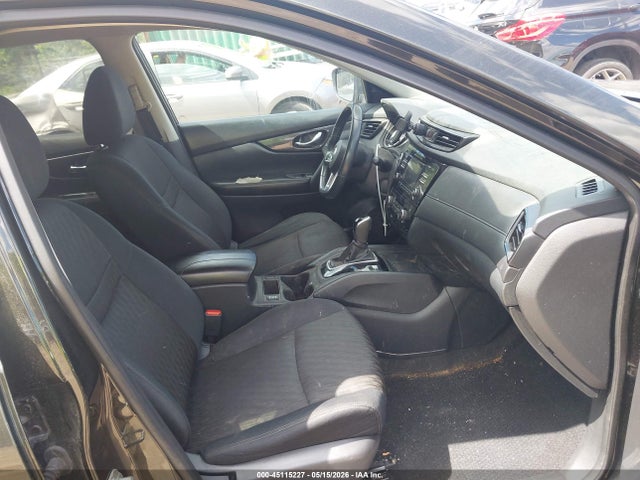 45115227 :رقم المزاد ، 5N1AT2MT5HC858128 vin ، 2017 Nissan Rogue Sv مزاد بيع