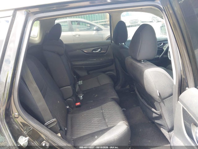45115227 :رقم المزاد ، 5N1AT2MT5HC858128 vin ، 2017 Nissan Rogue Sv مزاد بيع