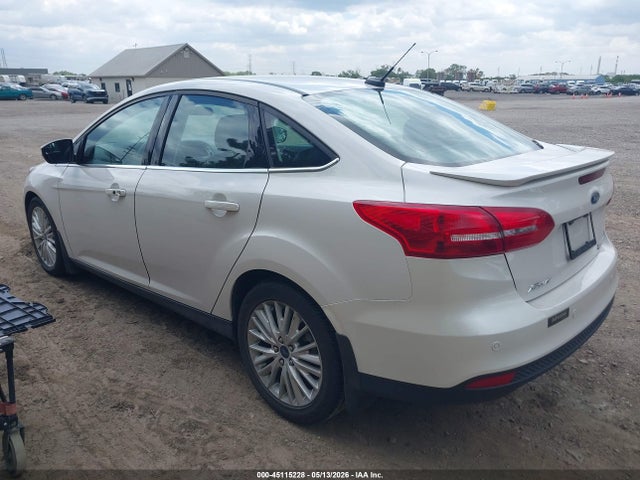 45115228 :رقم المزاد ، 1FADP3J28GL229443 vin ، 2016 Ford Focus Titanium مزاد بيع