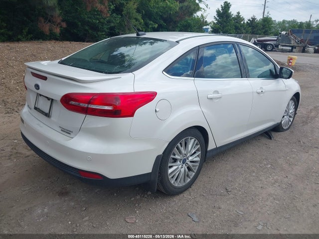 45115228 :رقم المزاد ، 1FADP3J28GL229443 vin ، 2016 Ford Focus Titanium مزاد بيع