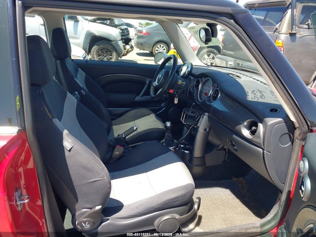 Продаж на аукціоні авто 2006 Mini Cooper S, vin: WMWRE335X6TL18391, номер лоту: 45115281