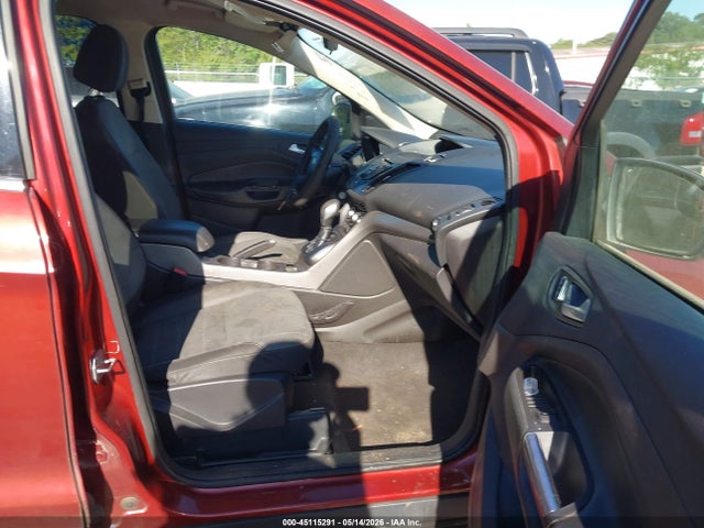 45115291 :رقم المزاد ، 1FMCU0GX8GUC30212 vin ، 2016 Ford Escape Se مزاد بيع