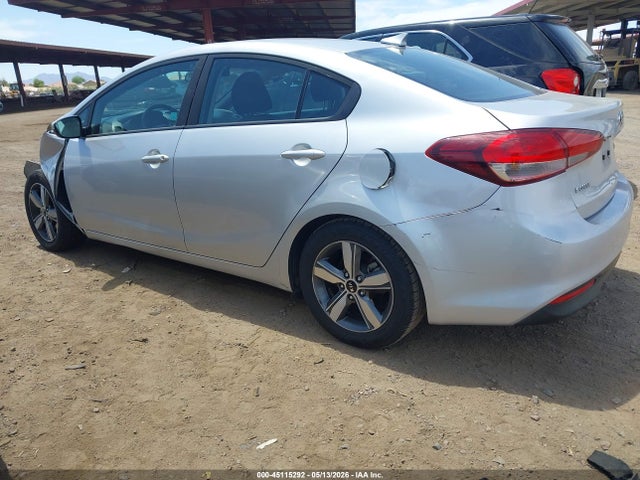 KIA FORTE LX 2018 3KPFL4A7XJE169939 Image 3