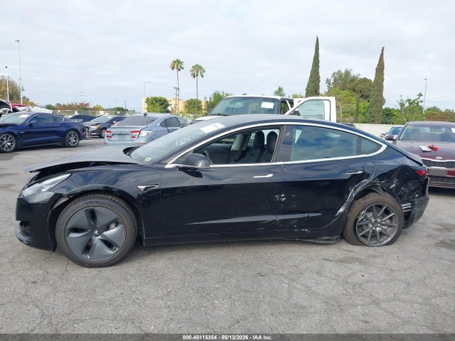Tesla Model 3 Long Range/mid Range/standard Range/standard Range Plus 2019 5YJ3E1EA3KF409782 Image 13