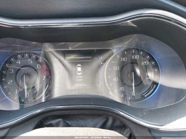 45115391 :رقم المزاد ، 1C3CCCBB3FN625934 vin ، 2015 Chrysler 200 S مزاد بيع