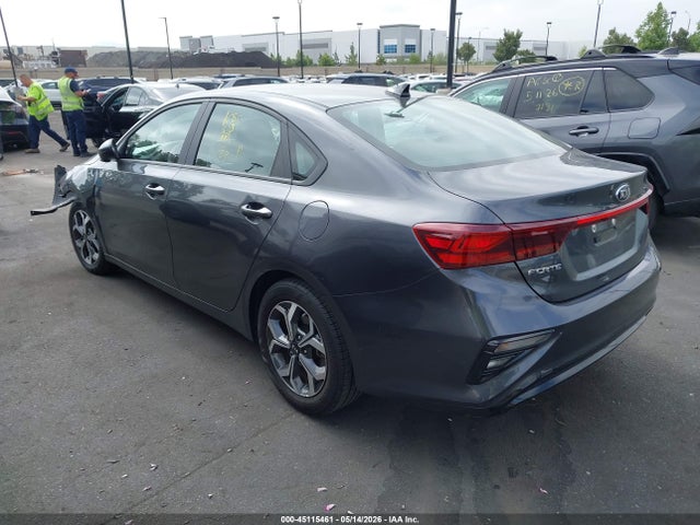 3KPF24AD7ME380903 KIA Forte Lxs