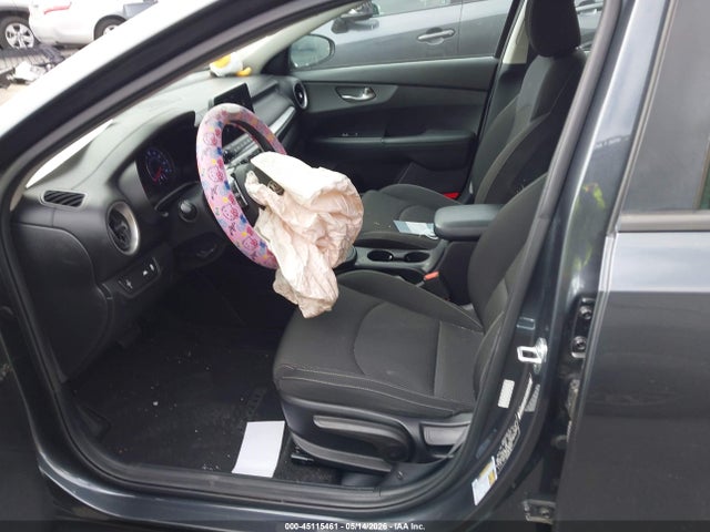 3KPF24AD7ME380903 KIA Forte Lxs