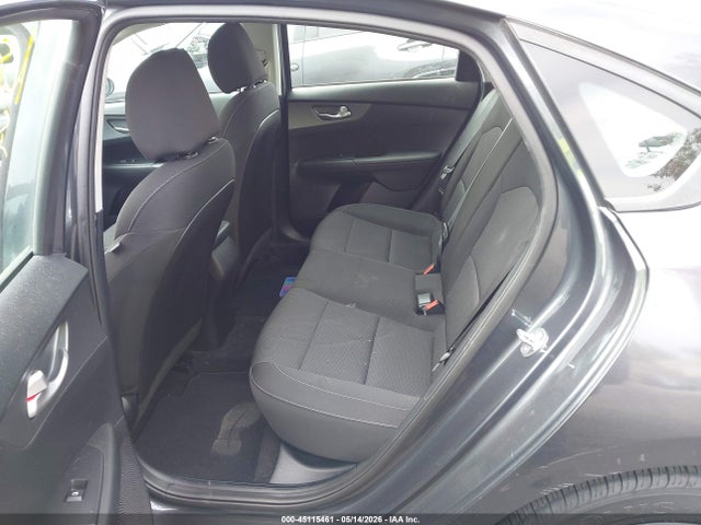 3KPF24AD7ME380903 KIA Forte Lxs