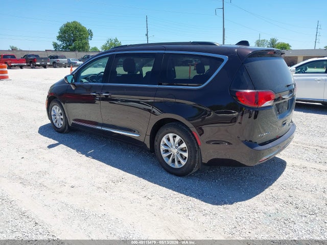 2017 Chrysler Pacifica Touring-l მანქანა იყიდება აუქციონზე, vin: 2C4RC1BGXHR539340, აუქციონის ნომერი: 45115479