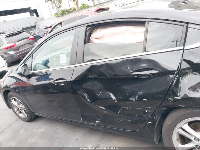 Продаж на аукціоні авто 2018 Chevrolet Cruze Lt Auto, vin: 1G1BE5SMXJ7132742, номер лоту: 45115490