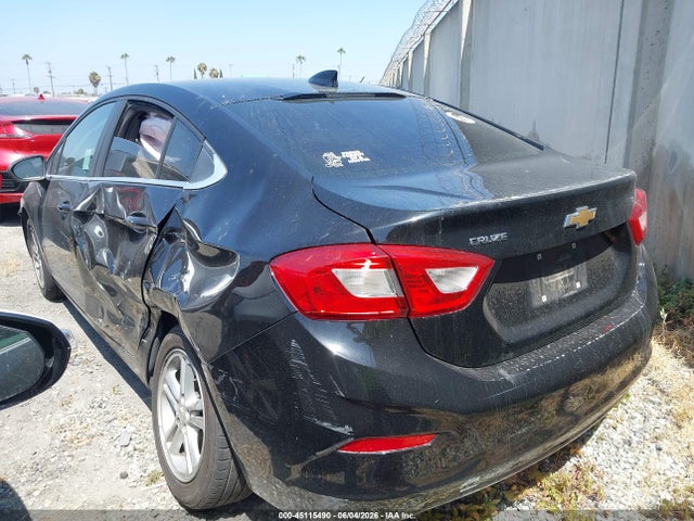Продаж на аукціоні авто 2018 Chevrolet Cruze Lt Auto, vin: 1G1BE5SMXJ7132742, номер лоту: 45115490