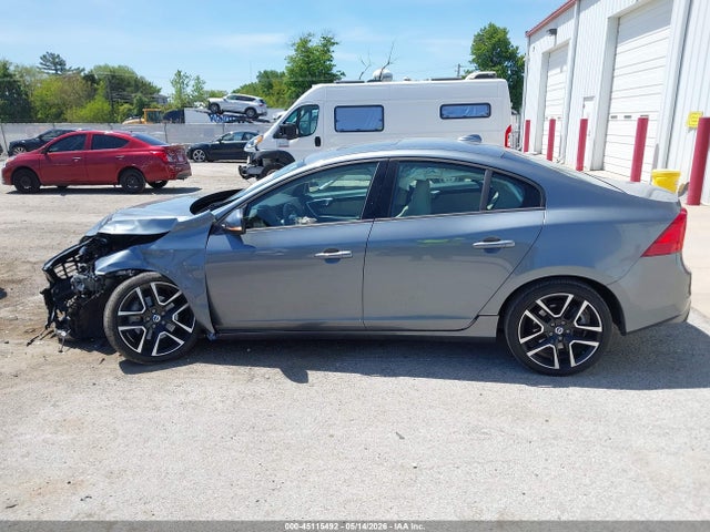 Продаж на аукціоні авто 2018 Volvo S60 T5 Dynamic, vin: YV126MFL3J2450113, номер лоту: 45115492