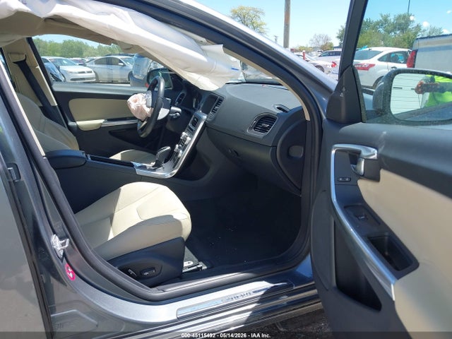 Продаж на аукціоні авто 2018 Volvo S60 T5 Dynamic, vin: YV126MFL3J2450113, номер лоту: 45115492