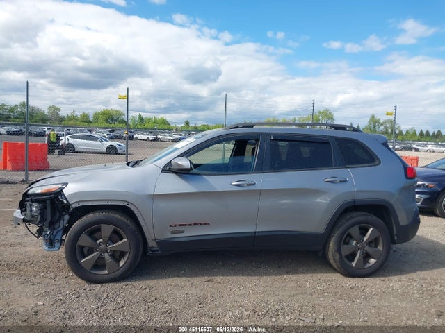 Aukcja sprzedaży 2016 Jeep Cherokee 75th Anniversary, vin: 1C4PJMCS8GW286137, numer aukcji: 45115507
