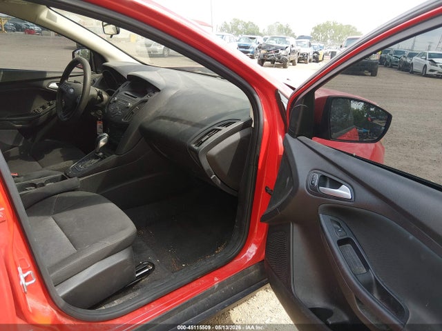 45115509 :رقم المزاد ، 1FADP3K2XFL307380 vin ، 2015 Ford Focus Se مزاد بيع