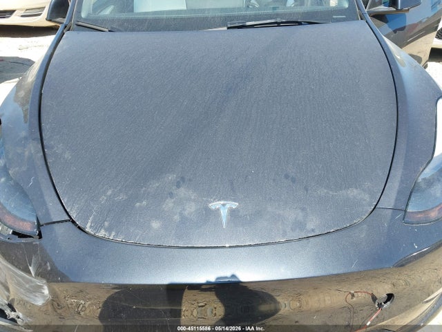 2024 Tesla Model Y Long Range Dual Motor All-wheel Drive მანქანა იყიდება აუქციონზე, vin: 7SAYGAEEXRF106806, აუქციონის ნომერი: 45115586