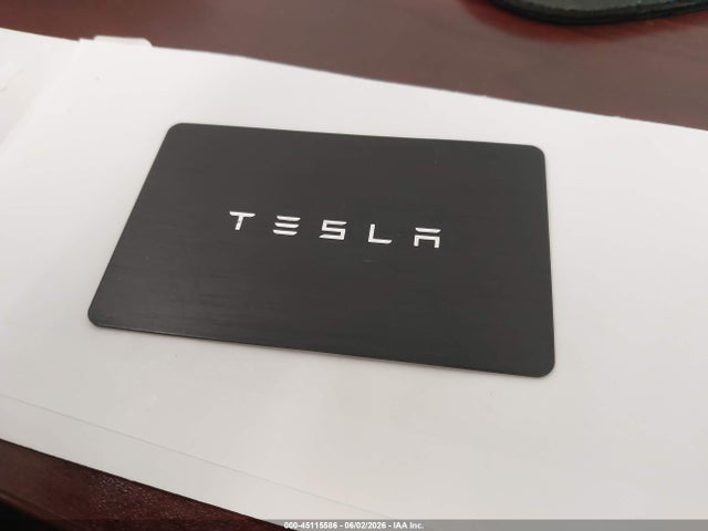 2024 Tesla Model Y Long Range Dual Motor All-wheel Drive მანქანა იყიდება აუქციონზე, vin: 7SAYGAEEXRF106806, აუქციონის ნომერი: 45115586