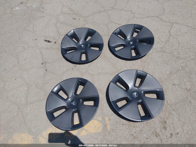 Продажа на аукционе авто 2023 Tesla Model 3 Rear-wheel Drive, vin: 5YJ3E1EA6PF680231, номер лота: 45115596
